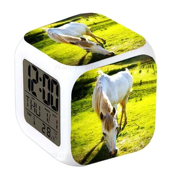 Baltas Arklys LED Skaitmeninis Laikrodis-Žadintuvas Didelis Ekranas 7 Spalvos, Elektroninis Laikrodis Vaikams Gimtadienio dovana, Stalo Laikrodis